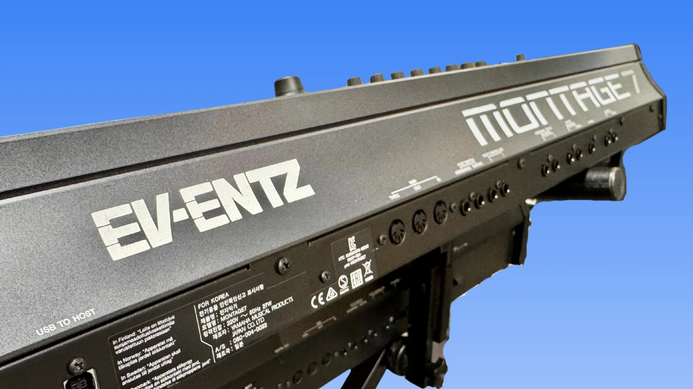Roland Fantom 8